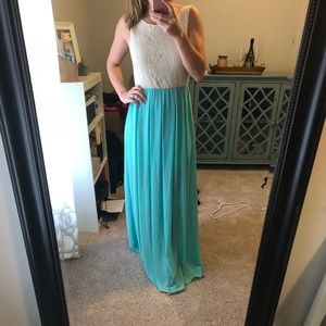 Maxi dress